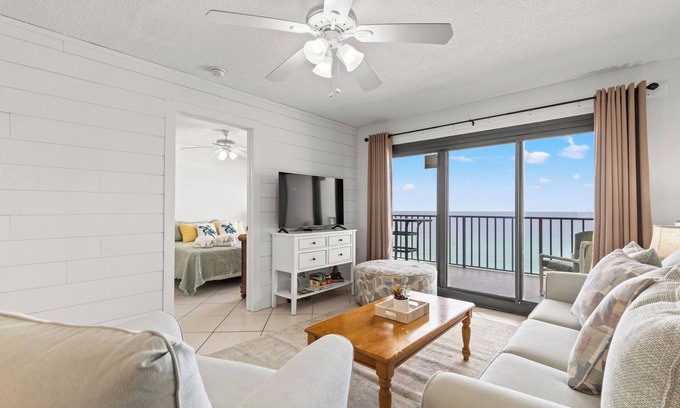 Lower Grand Lagoon Condo | Commodore 1002 1BR Condo with Balcony & Stunning Ocean Views Seasonal Rates