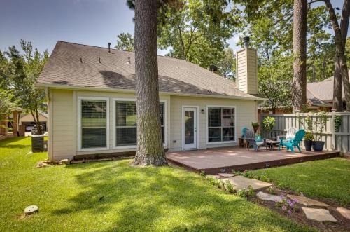 Walden on Lake Conroe House | Community Pool Access Montgomery Retreat!