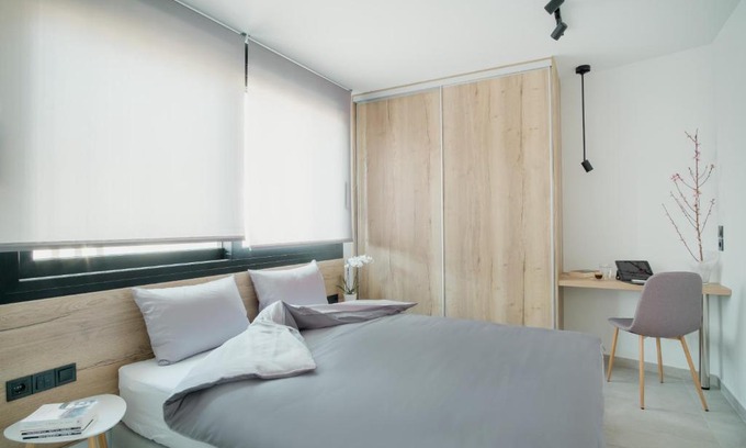 Ioannina Apartment | Comninon Suites