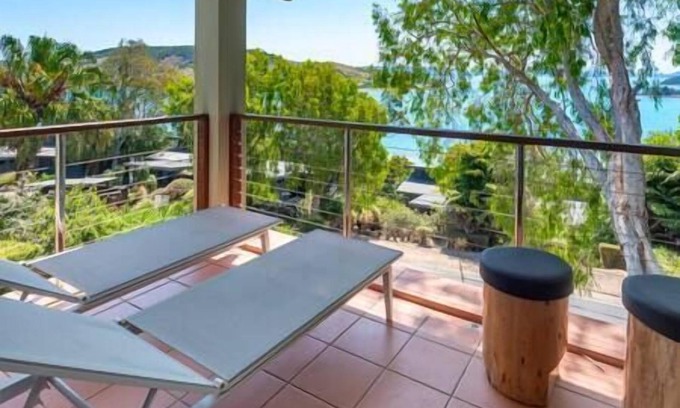 Hamilton Island Apartment | Compass Point 6, Compass Point 6 on Hamilton Island
