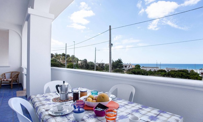Torre Vado Apartment | Complesso Azzurro 1 Near The Beach, Salve, Italy