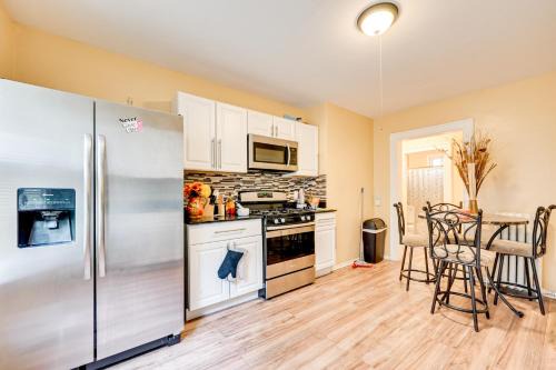 Hartford Apartment | Convenient Hartford Condo Less Than 2 Mi to Dtwn!