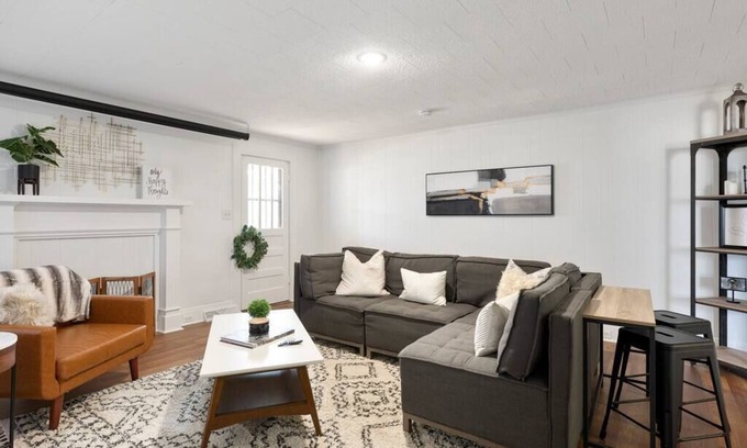 Concord House | Concord Gem, entire home, pets are welcome!