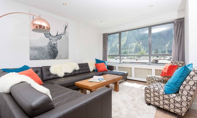 Chamonix City Centre Apartment | Concordia apartment - sleeps 8 guests in 3 bedrooms