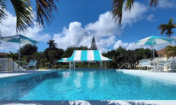 Kittian Village Condo | Condo - 2 beds with WiFi, AC, Pool and Oceanfront in charming Frigate Bay.