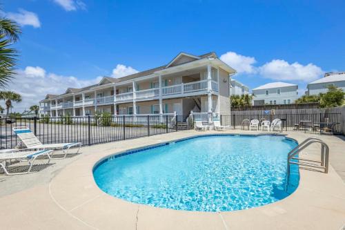 Gulf Shores House | Condo in Gulf Shores King Suite