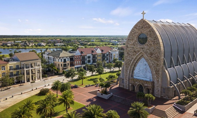 Ave Maria Condo | Condos by Ave Maria Rentals