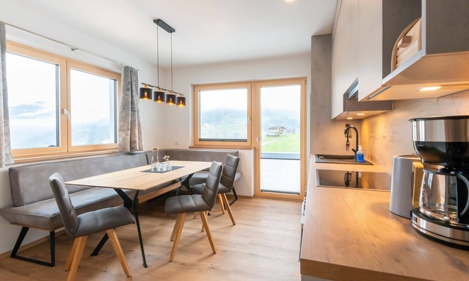 Hainzenberg Apartment | Congenial Apartment in Hainzenberg with Terrace