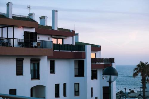 Ericeira Apartment | Contemporary Oceanside Rooftop