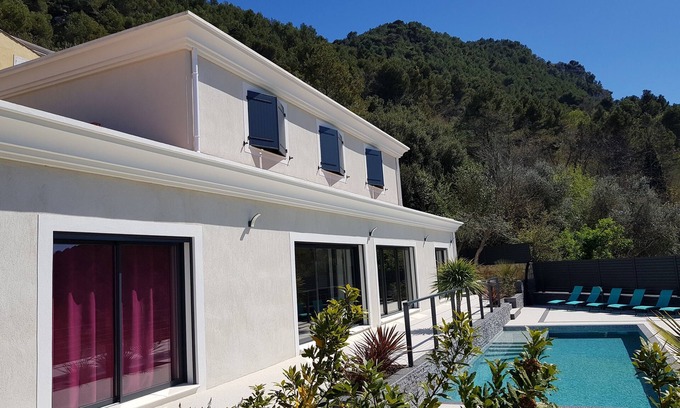 La Trinite Villa | CONTEMPORARY VILLA BETWEEN NICE AND VILLEFRANCHE SUR MER