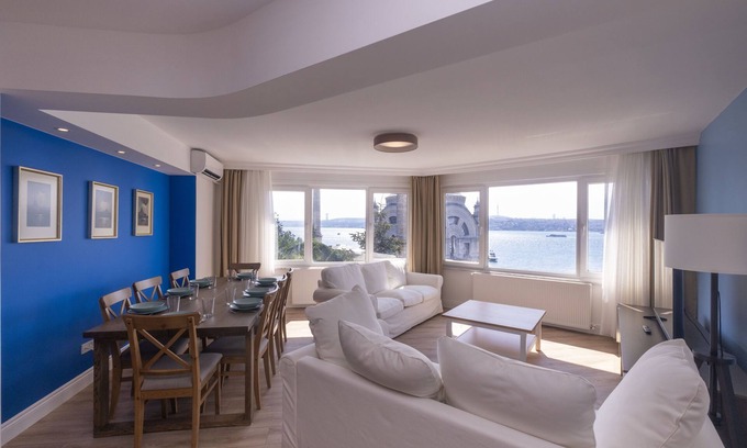 Kabatas Condo | Contemporary Waterfront Apt. with a Stunning View