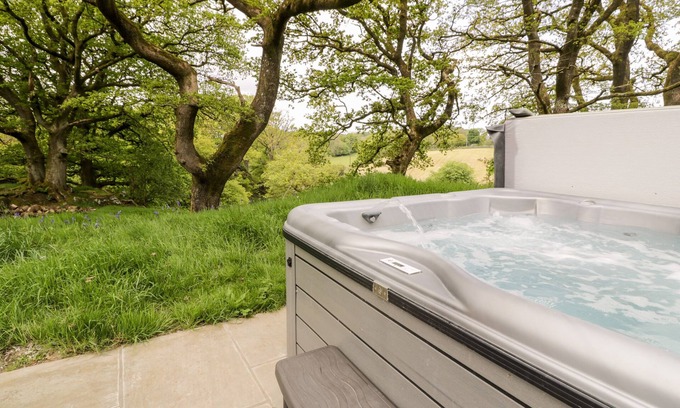 Gwynedd- Snowdonia Cottage | Conwy Pod