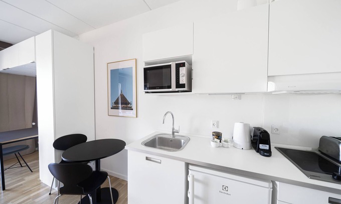 Sydhavnen Apartment | Cool studio in the South Harbour Three - 268
