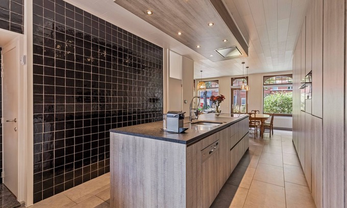 Sint-Jozef House | Coolhuys , your home in Bruges away from home.