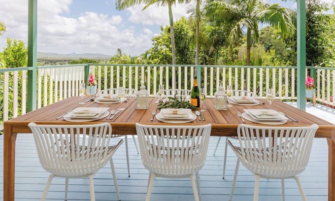 Sunshine Coast House | Coolum Beach 5mins Mountain views Pet friendly