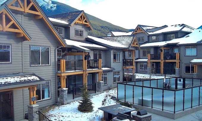 Copperstone Resort Condo | Copperstone Resort - Mountain View Suite