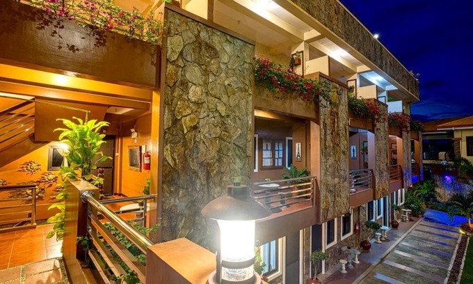 Estancia Apartment | Coral Cove: 2-Bedroom Hideaway