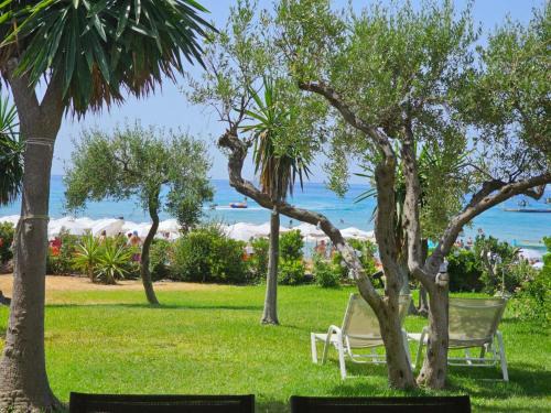 Glyfada Apartment | Corfu Glyfada Menigos Resort 5-8