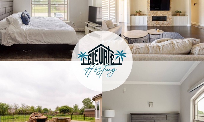 McKinney House | Corner Rustic Retreat with a View