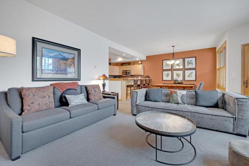 Warrior's Mark Apartment | Corral 203S by Great Western Lodging