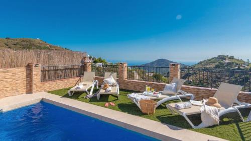 Competa House | Cortijo Las Vistas Cómpeta by Ruralidays