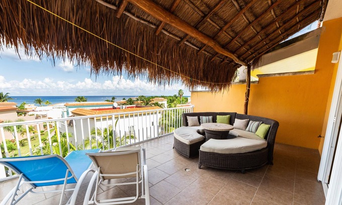 Costa Maya House | Costa del Sol D6- 3BR / 3.5 Bath Home in a beachfront community