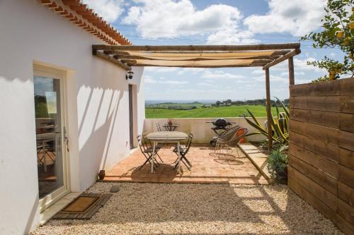 Cercal House | Costa Vicentina cottage with a view
