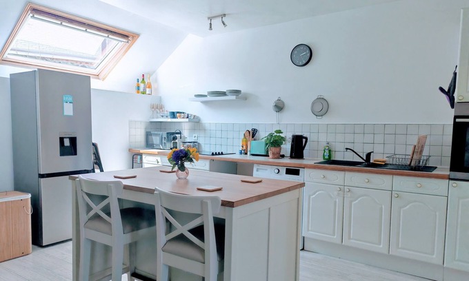 Ceauce Apartment | Cosy 1st floor loft apartment in the heart of Normandy