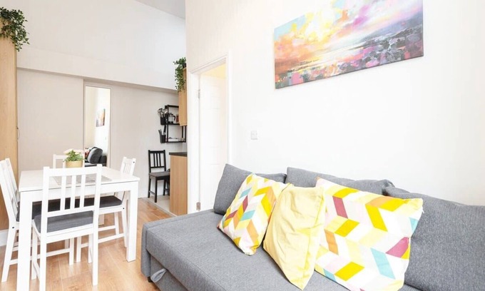 City Centre Dublin Apartment | Cosy 2BED Apartment Super location
