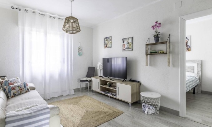 Zierbena Apartment | Cosy and Bright in La Arena Beach