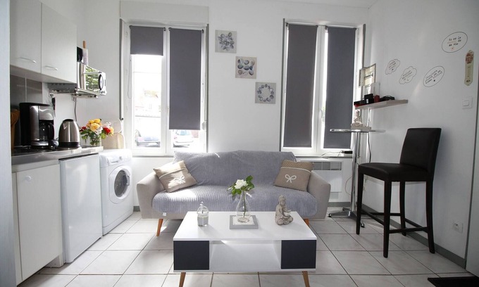 La Fere Apartment | Cosy and well equipped stay in Fère