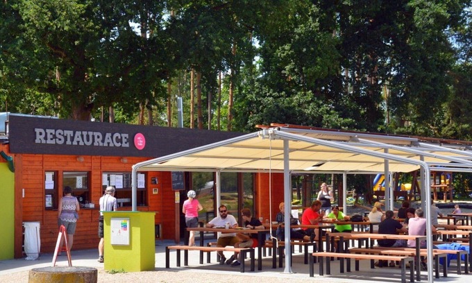 Hradec Kralove House | Cosy apartment in villa for 12 guests with WIFI, TV, patio and pets allowed