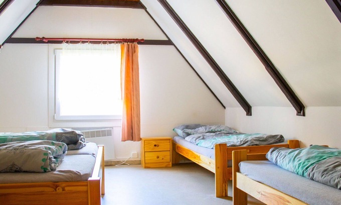 Hradec Kralove House | Cosy apartment in villa for 12 guests with WIFI, TV, patio and pets allowed