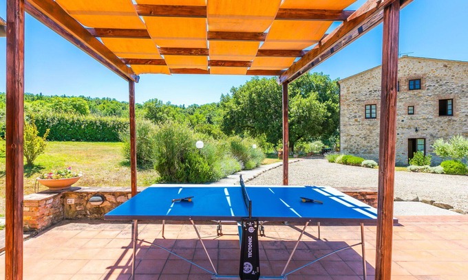 Collalto House | Cosy apartment in villa for 16 guests with A/C, private pool, WIFI, TV and patio