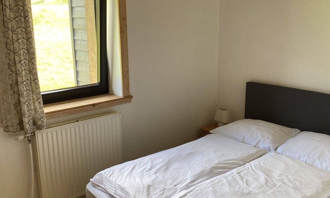 Muhldorf Apartment | Cosy apartment for 8 guests with WIFI and balcony