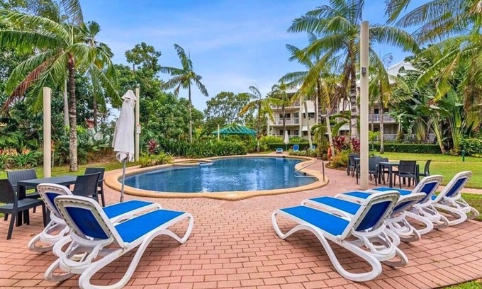 Holloways Beach Resort | Cosy Apartment by the Beach - Holloways Beach, Cairns