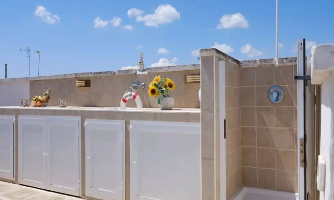 Province of Lecce Apartment | Cosy apartment for 6 people with WIFI, A/C, TV, terrace and panoramic view