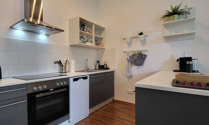 Magdeburg Apartment | Cosy apartment for 2 people with TV, balcony and parking