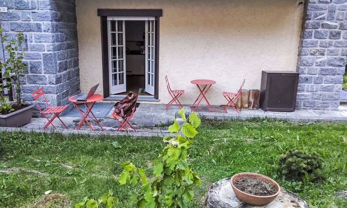 Madesimo Apartment | Cosy apartment for 3 guests with WIFI, TV and pets allowed