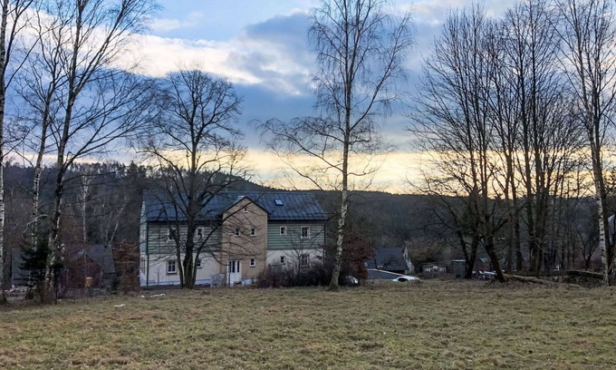 Hrensko Apartment | Cosy apartment for 4 people with WIFI, TV, patio, pets allowed and parking