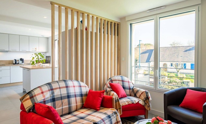 Nevez Apartment | Cosy apartment for 4 people with WIFI, TV, balcony and parking