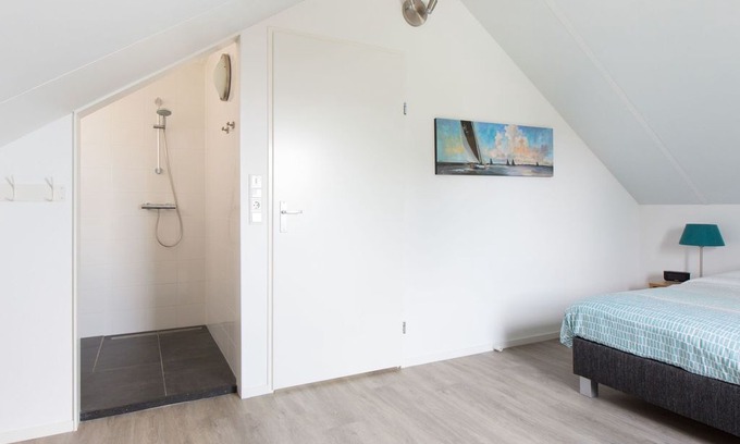 Akkrum Apartment | Cosy apartment for 6 people with WIFI, TV and parking