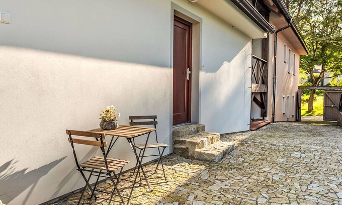 Horni Plana Apartment | Cosy apartment for 4 people with WIFI, terrace, pets allowed and parking