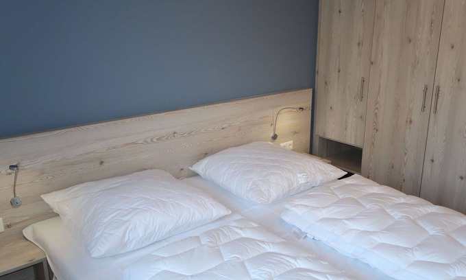 Wremen Apartment | Cosy apartment for 6 people with WIFI, TV and pets allowed