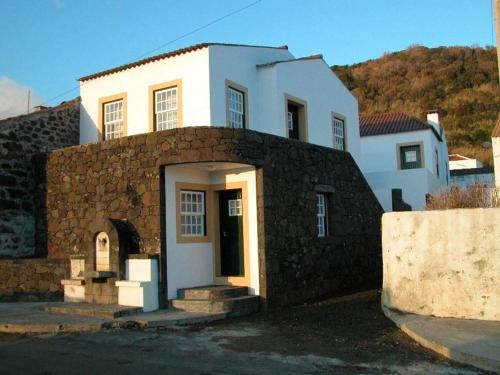 Lajes do Pico Apartment | Cosy Apartment in Lajes Do Pico, Sea View, 21 m²