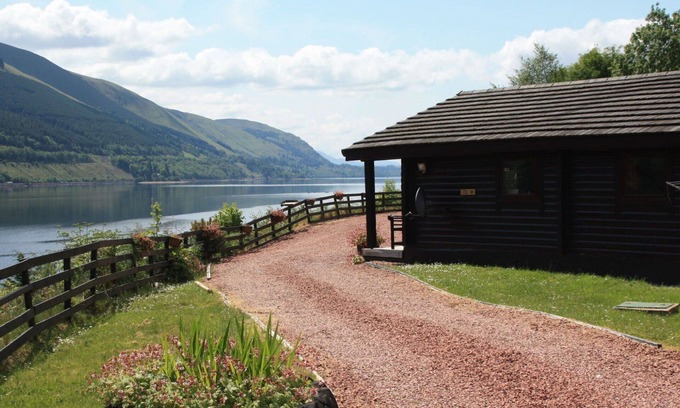 South Laggan House | Cosy apartment in villa for 4 guests with TV