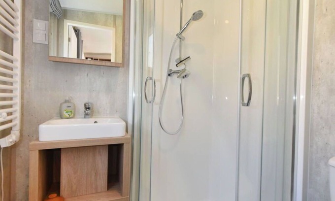 Wemding House | Cosy apartment in villa for 4 people with WIFI, A/C, TV, terrace and pets allowed