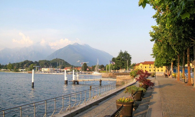 Colico House | Cosy apartment in villa for 9 people with private pool, WIFI, TV, patio and parking
