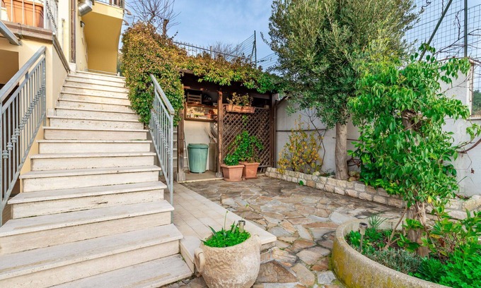 Loreto Apartment | Cosy apartment with A/C, WIFI, TV, terrace, pets allowed, panoramic view, close to Porto Recanati