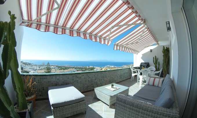 Costa Adeje Apartment | Cosy apartment with sea front balcony views